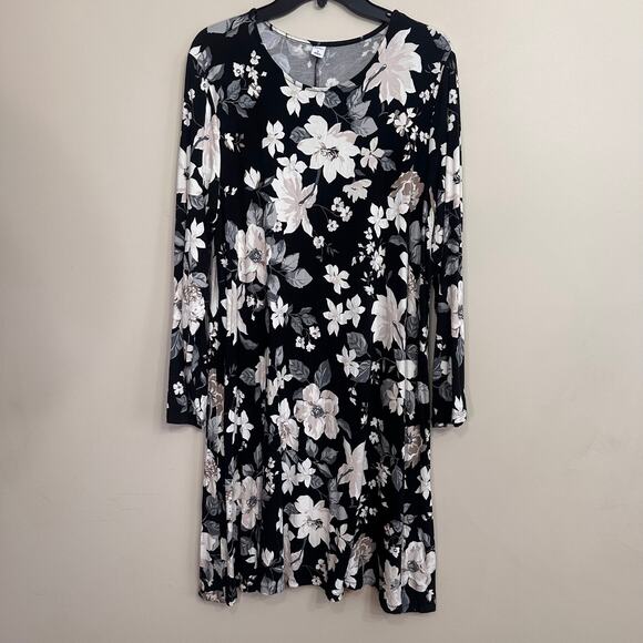 Old Navy Dresses & Skirts - Old Navy XL Black Floral Long Sleeve Swing Dress
